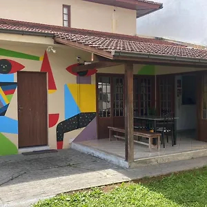  Albergue Neighbor.hub & Coliving Floripa
